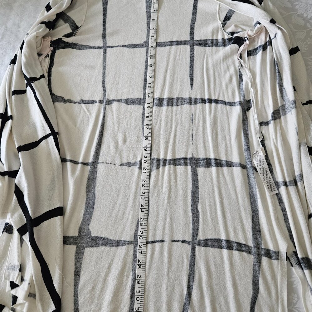 Window pane patterned open cardigan - Picture 5 of 8